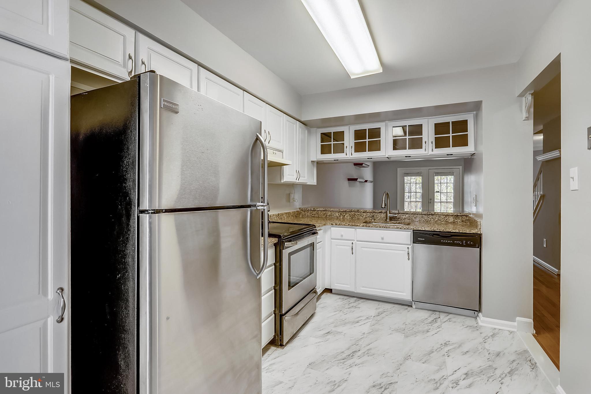 SILVER SPRING CNTRY CLUB - Residential