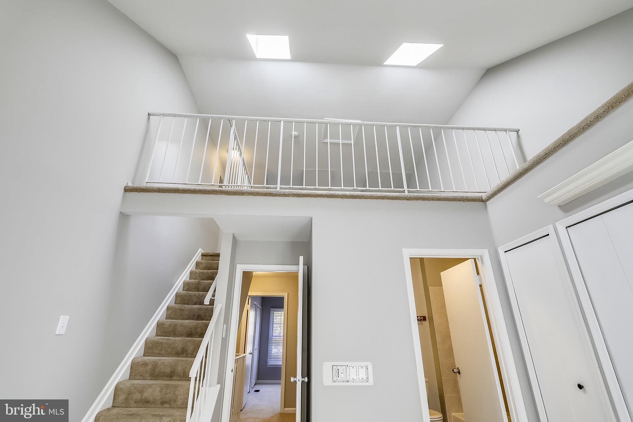 SILVER SPRING CNTRY CLUB - Residential