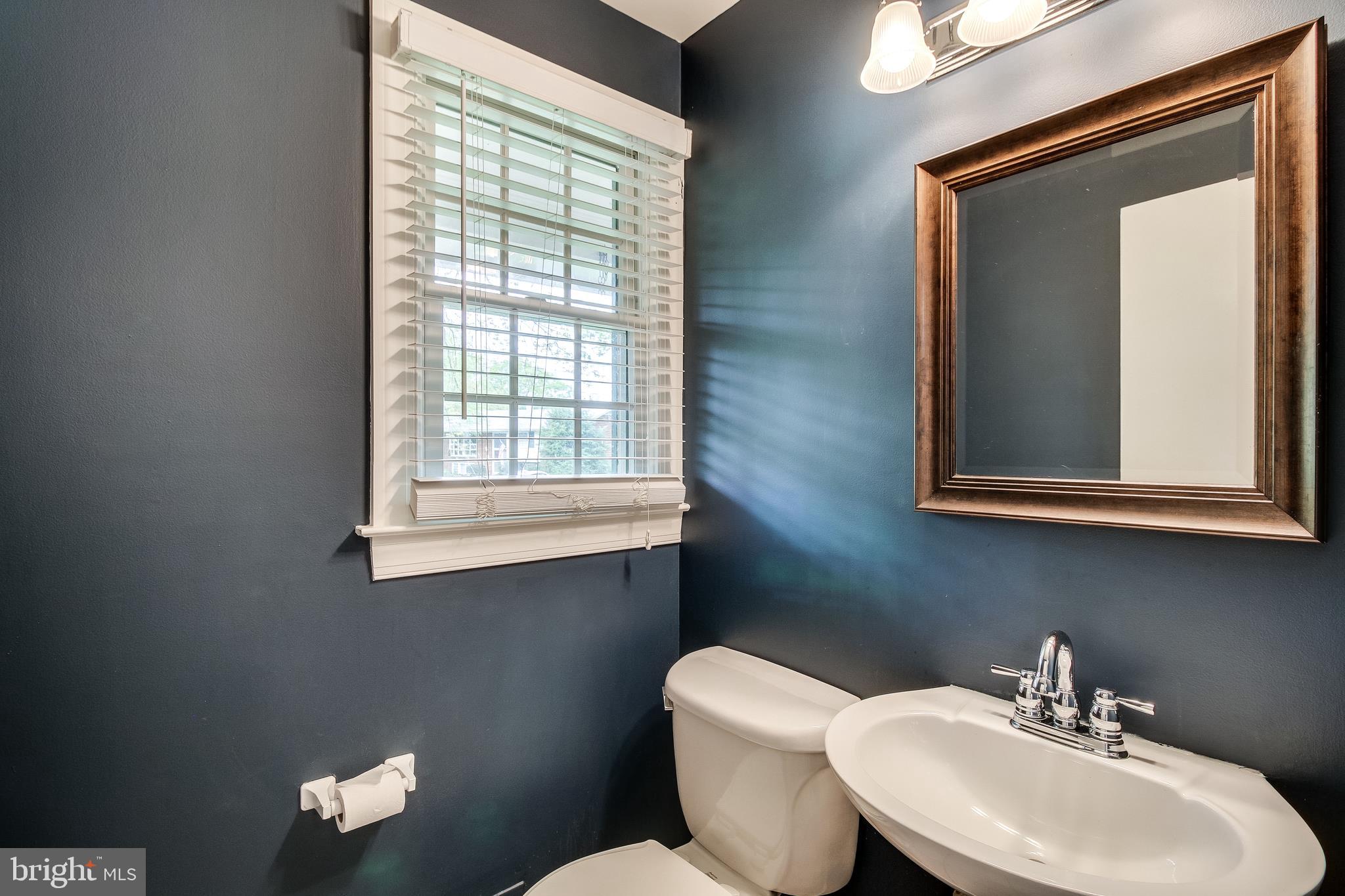 COLLINGWOOD ESTATES - Residential Lease