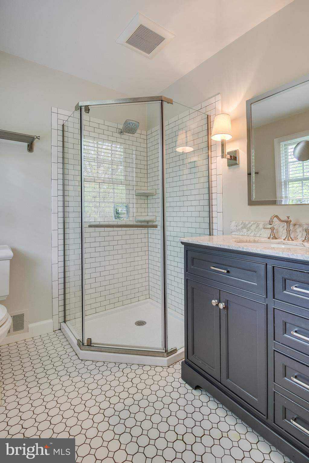 COLLINGWOOD ESTATES - Residential Lease