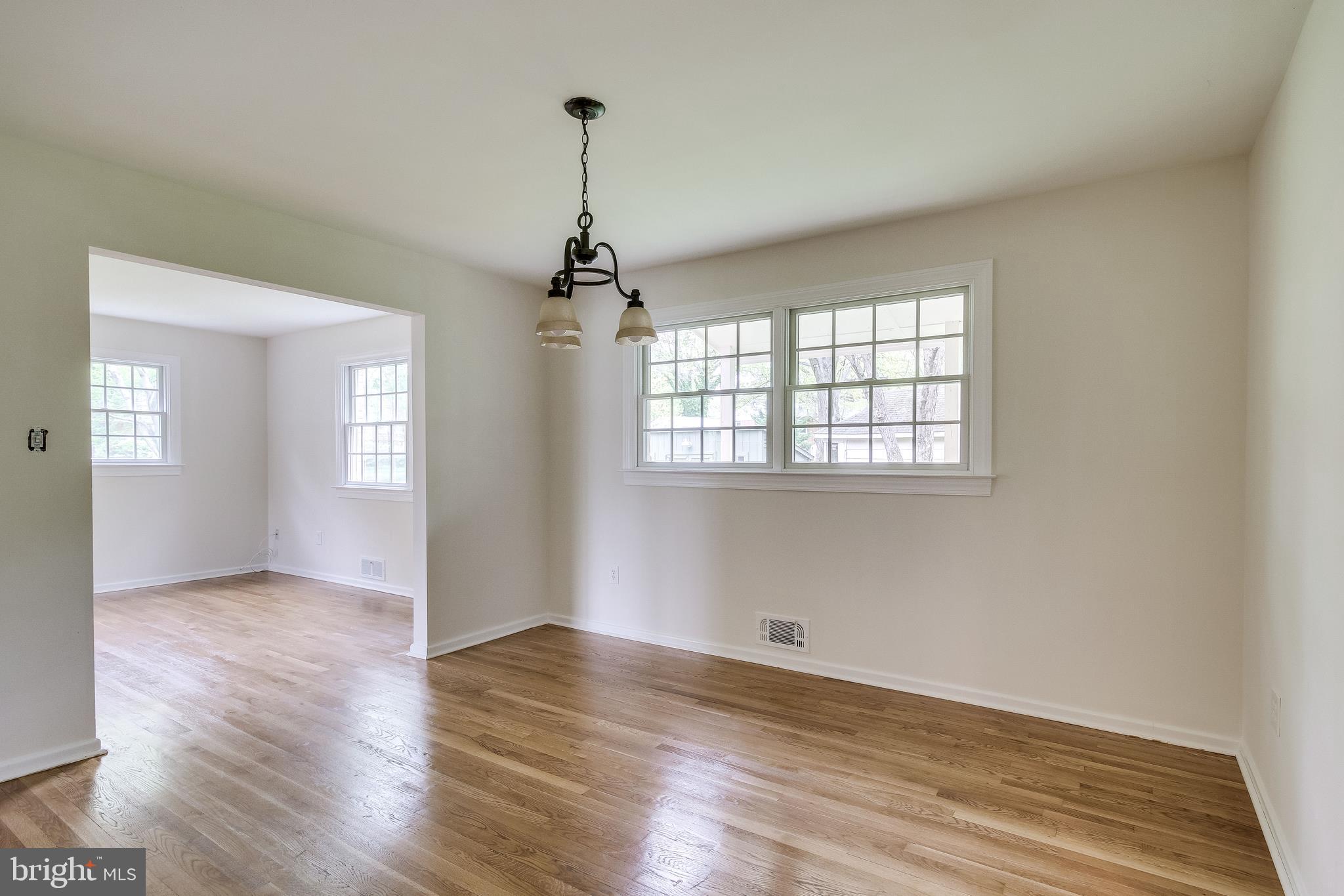 COLLINGWOOD ESTATES - Residential Lease