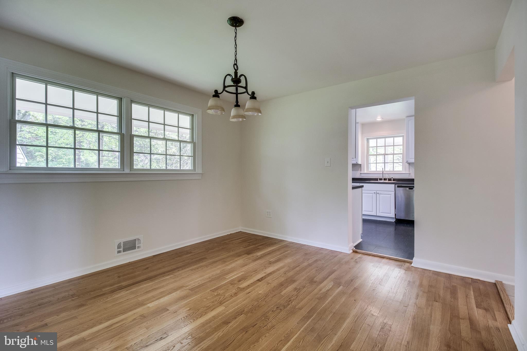 COLLINGWOOD ESTATES - Residential Lease