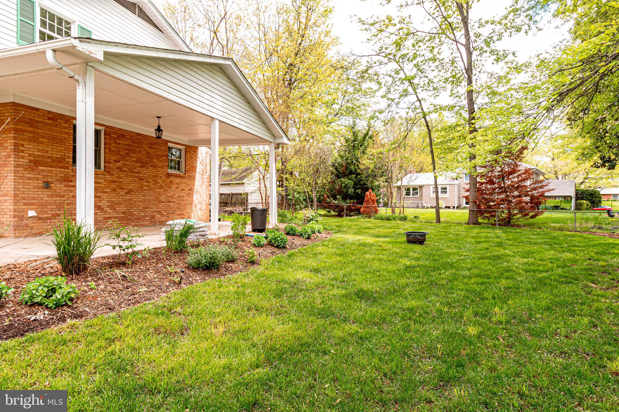 COLLINGWOOD ESTATES - Residential Lease