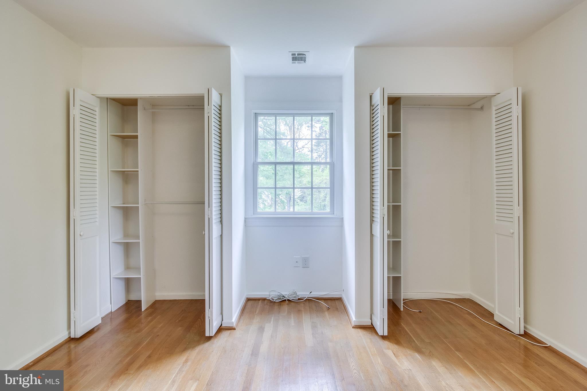 COLLINGWOOD ESTATES - Residential Lease