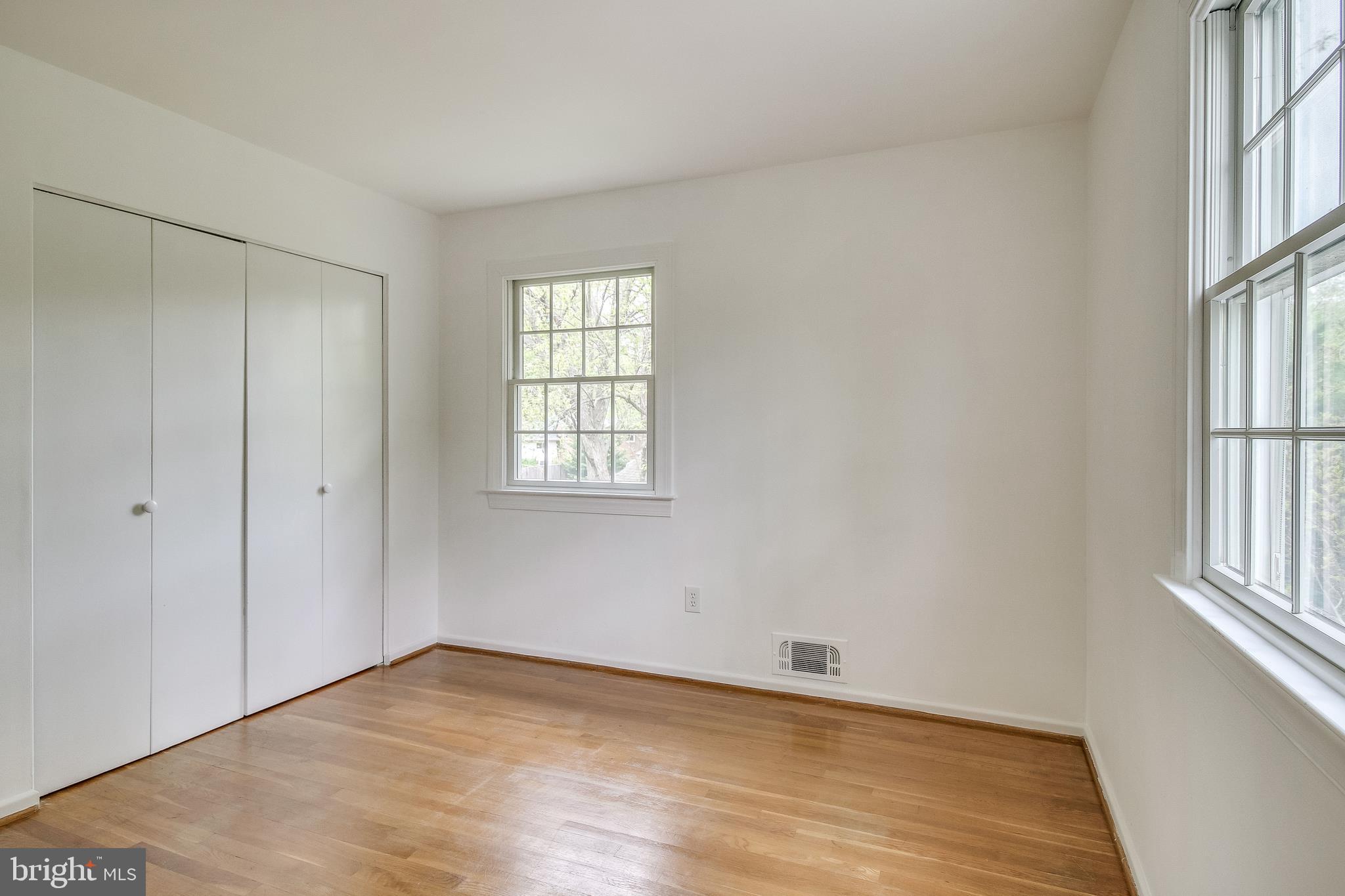 COLLINGWOOD ESTATES - Residential Lease