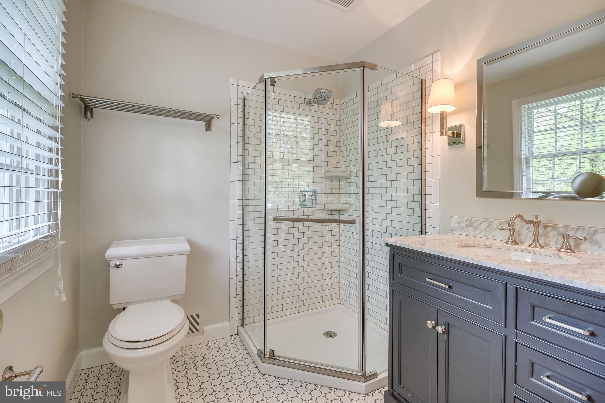 COLLINGWOOD ESTATES - Residential Lease