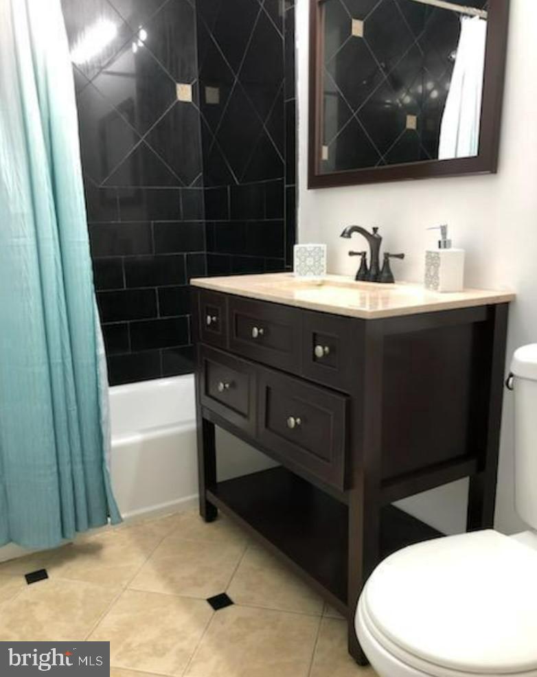 CLINTON - Residential