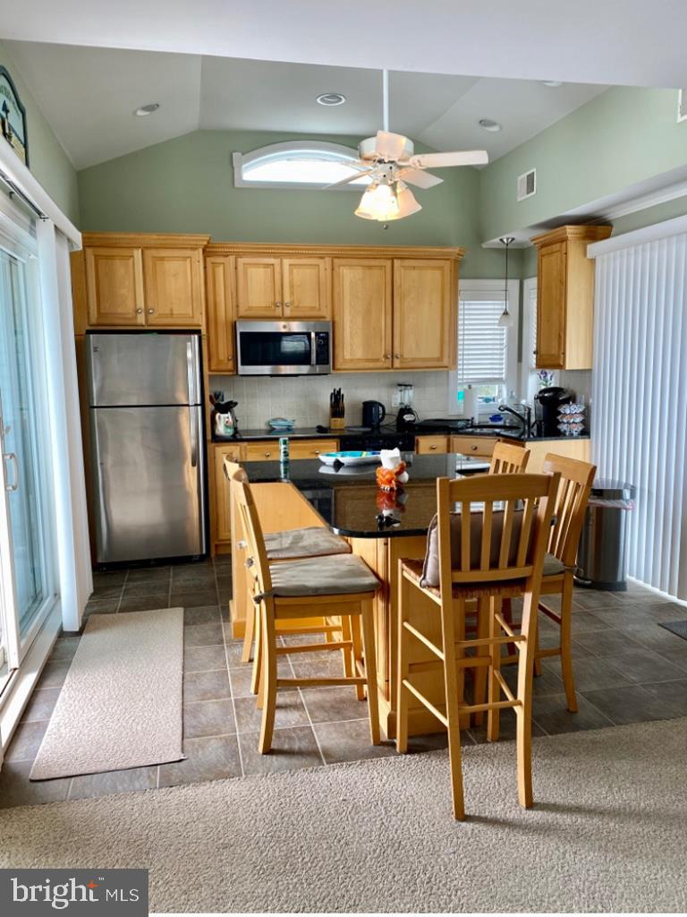 116 E SEA BREEZE AVENUE 2ND FLOOR
