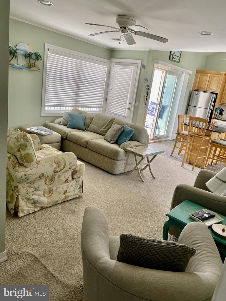 116 E SEA BREEZE AVENUE 2ND FLOOR