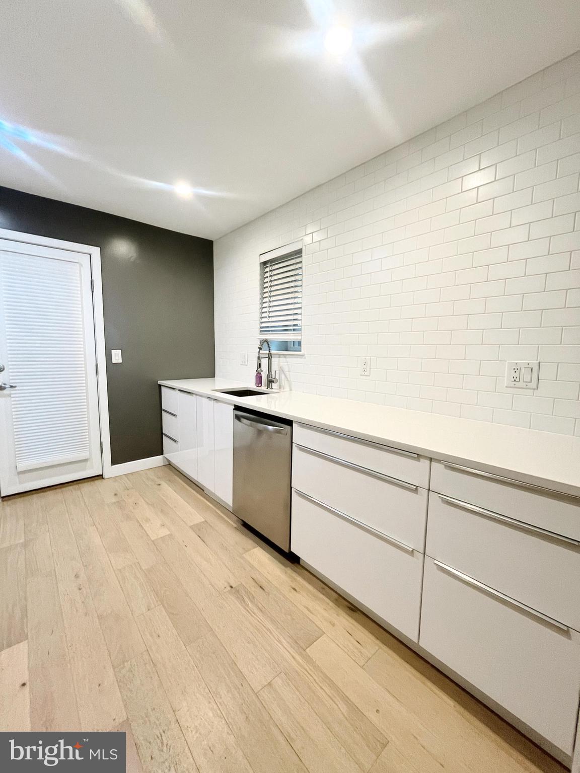 GRAYS FERRY - Residential Lease