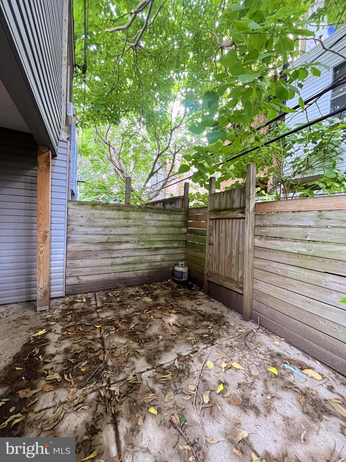 GRAYS FERRY - Residential Lease