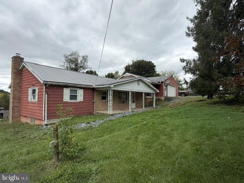 Homes For Sale - 1807 Grace Avenue<br/> LEBANON, PA 17046
