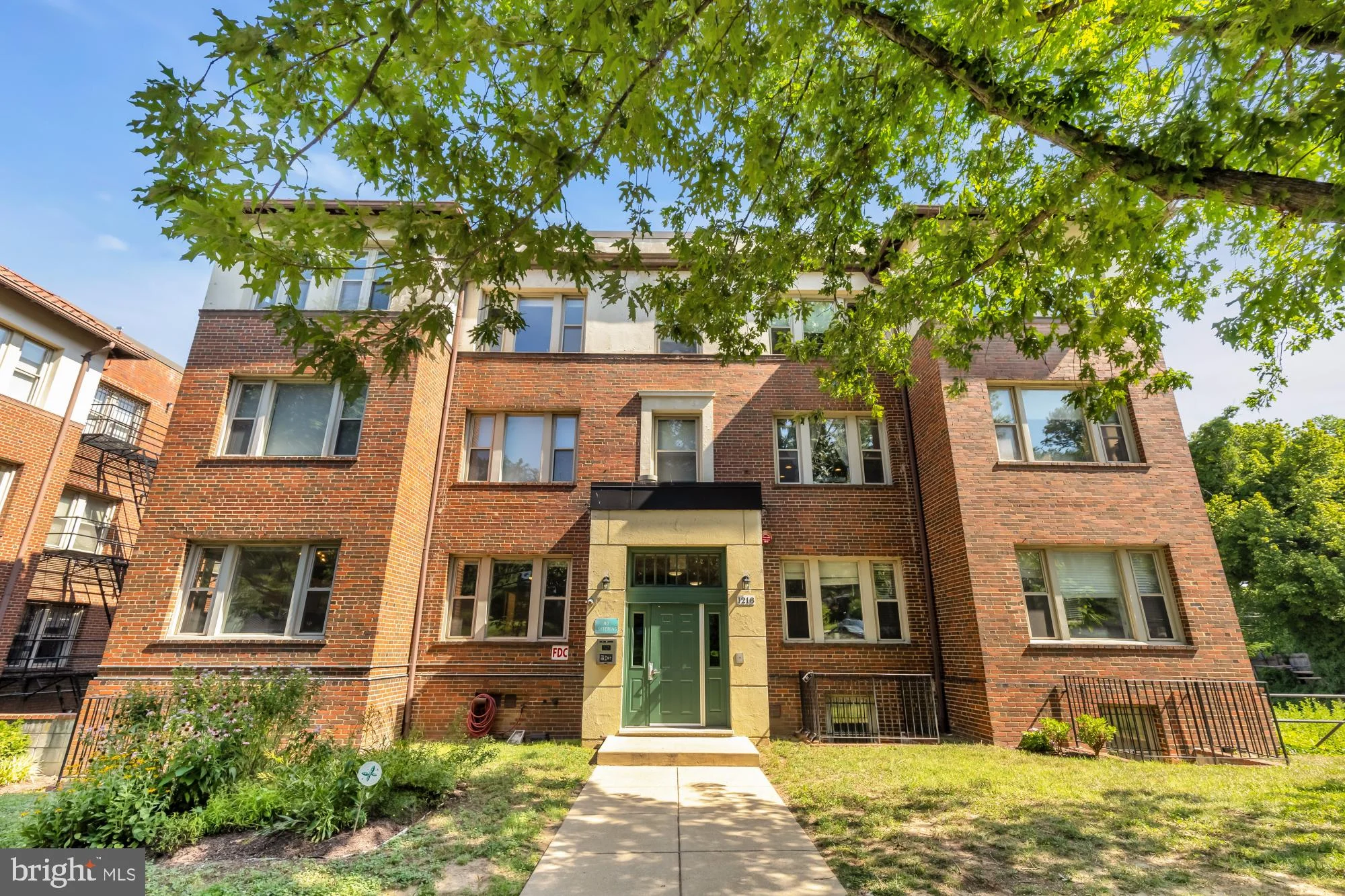 1218 Perry Street NE Unit 101