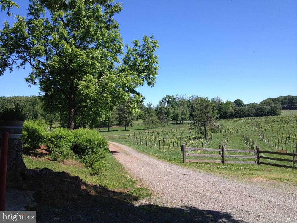 4500 WINERY LANE