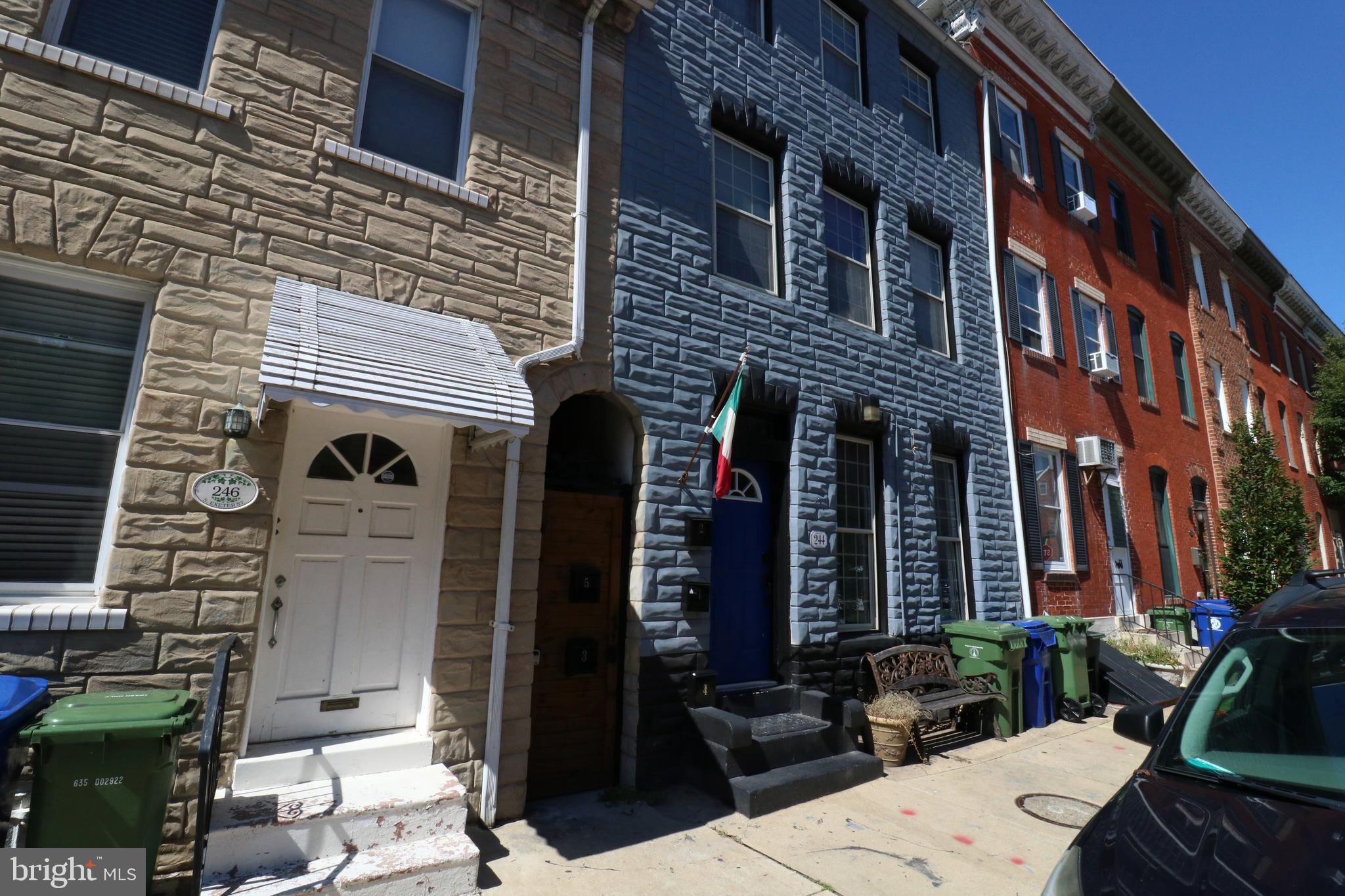 LITTLE ITALY - Residential Lease