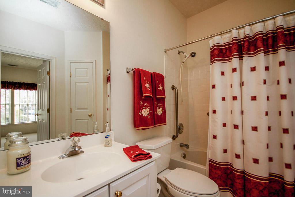 DEVONSHIRE AT WHITEMARSH - Residential