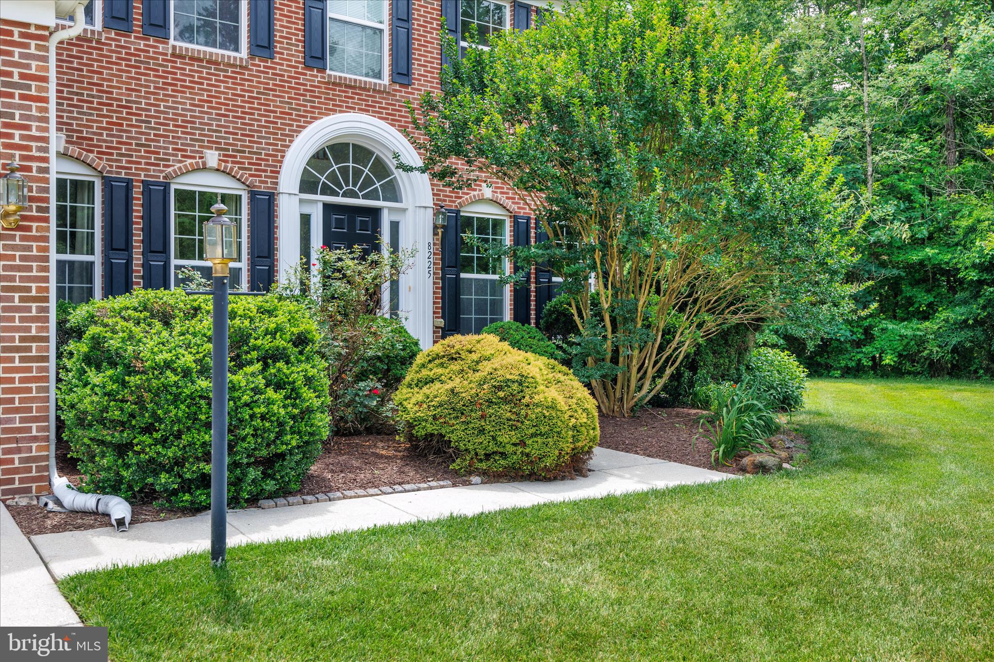 8225 ANGLERS EDGE COURT
