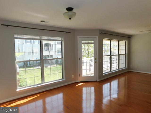 GUNSTON CORNER - Residential Lease