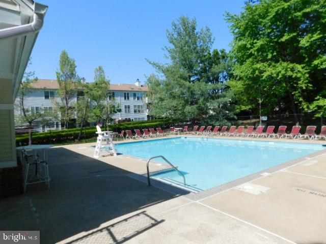 GUNSTON CORNER - Residential Lease