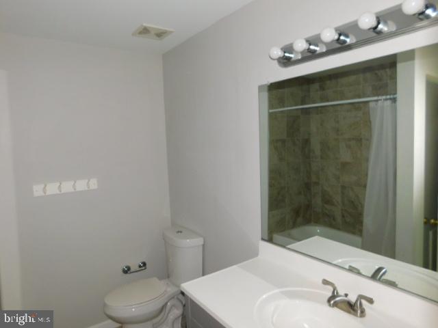 GUNSTON CORNER - Residential Lease
