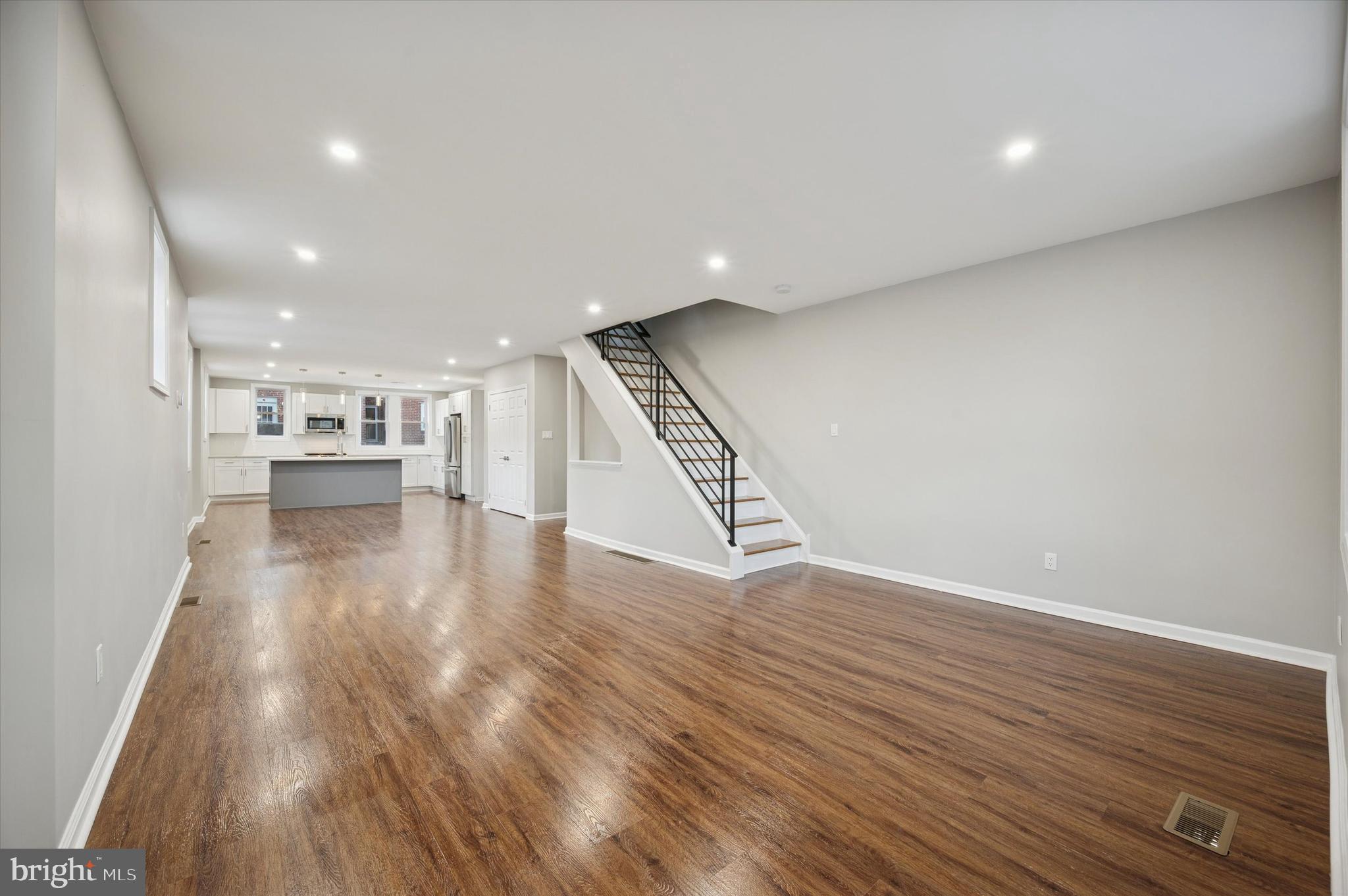 6416 N 15TH STREET