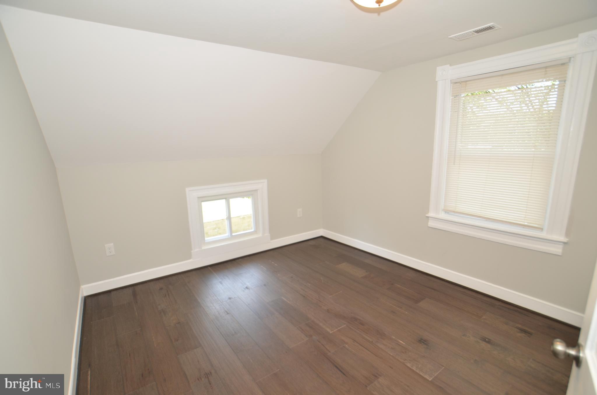 BROOKLYN - Residential