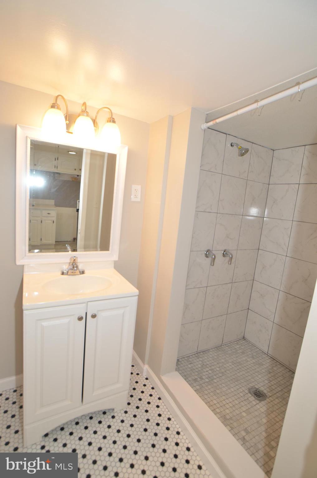 BROOKLYN - Residential