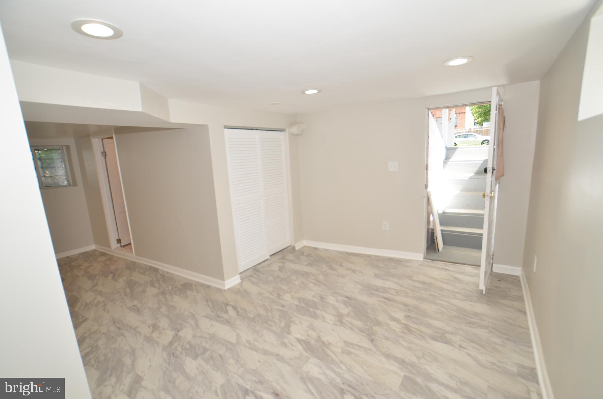 BROOKLYN - Residential