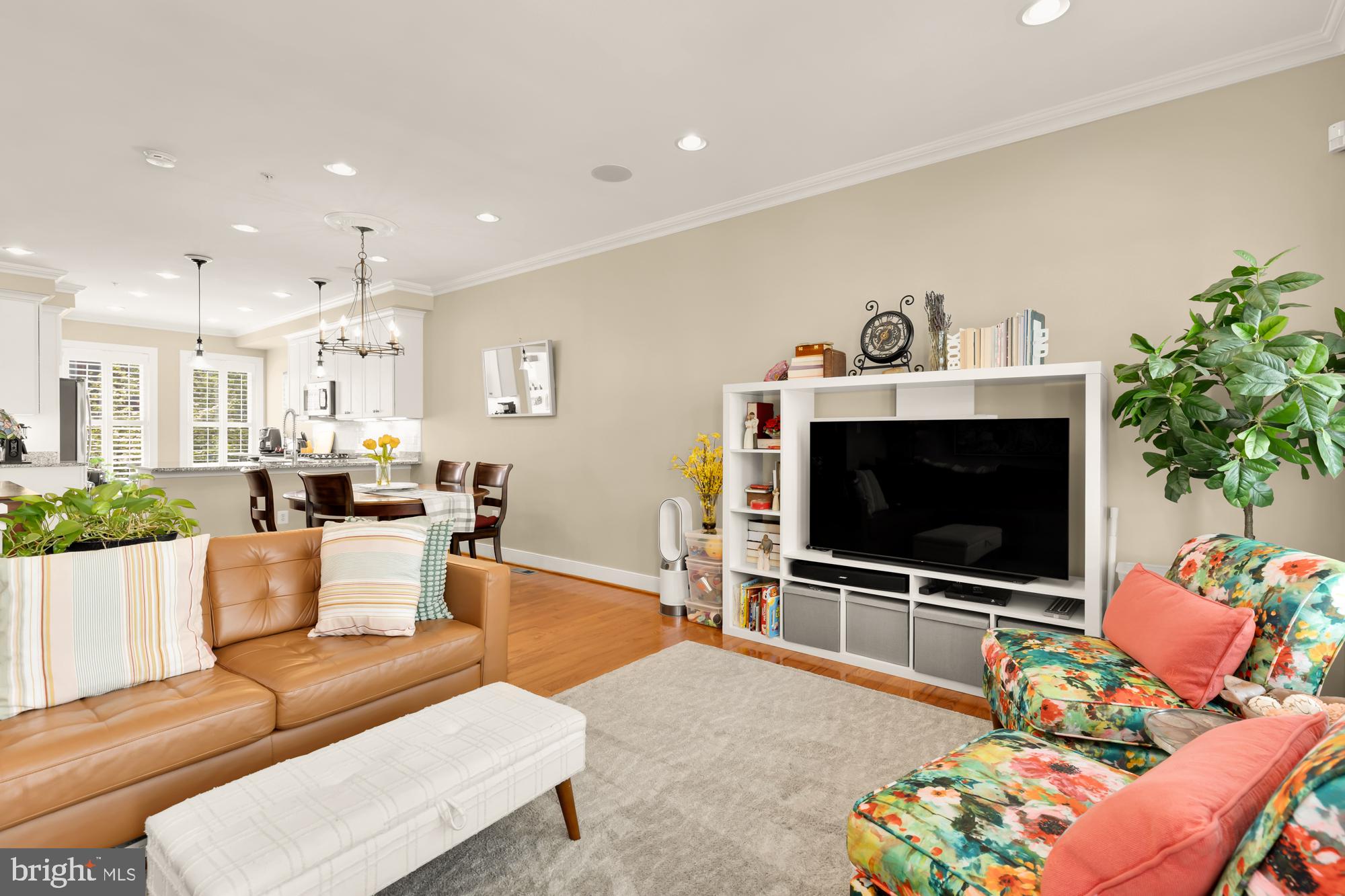 316 I STREET SE