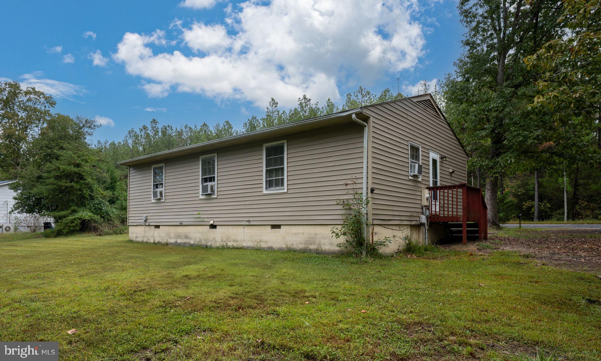 NONE  NO HOA - Residential