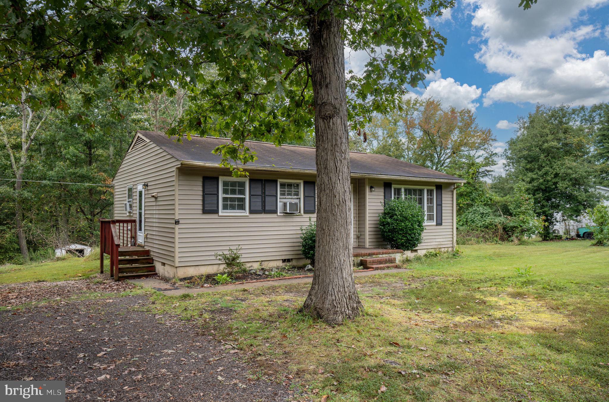 NONE  NO HOA - Residential