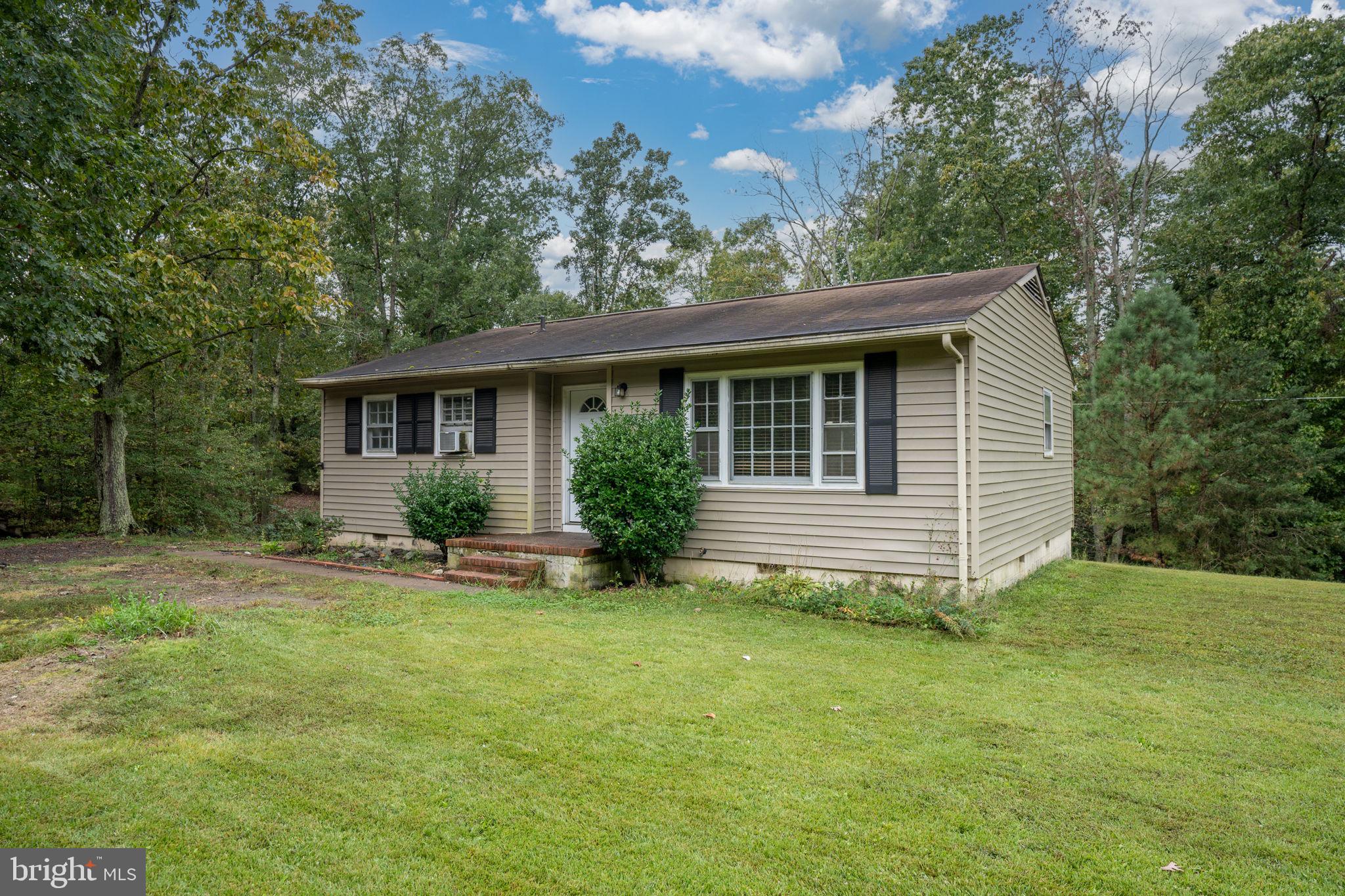 NONE  NO HOA - Residential