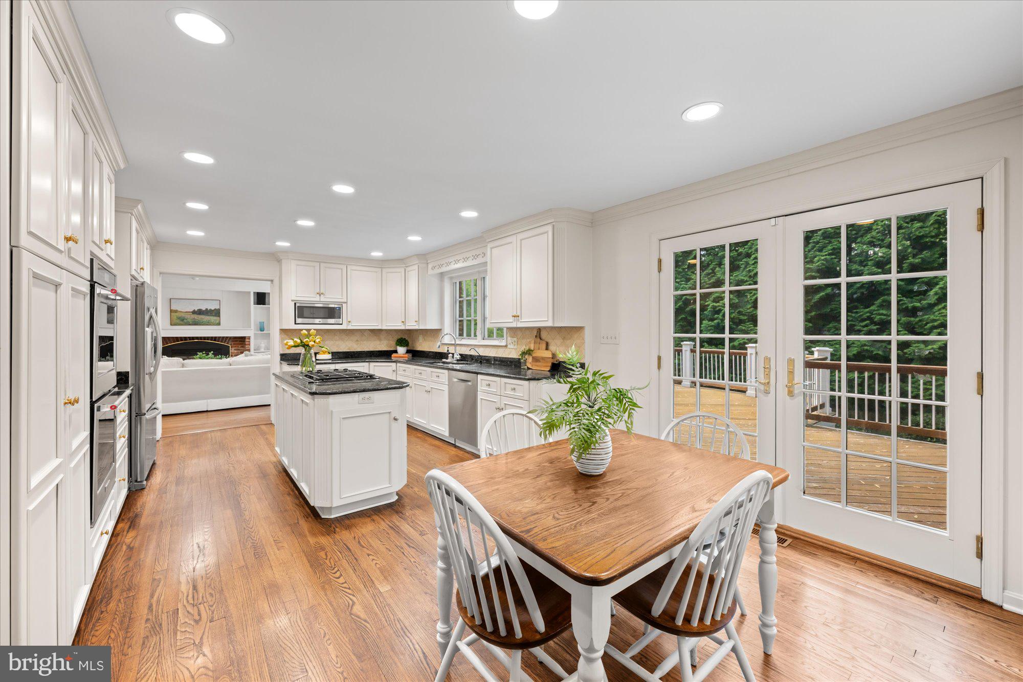 RIVER FALLS - Residential