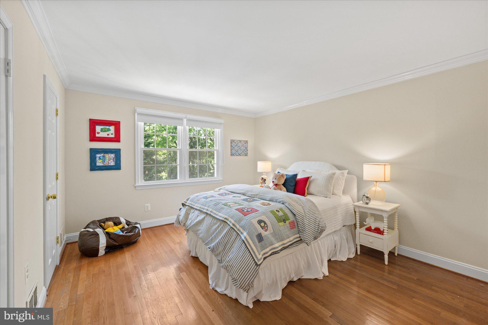 RIVER FALLS - Residential