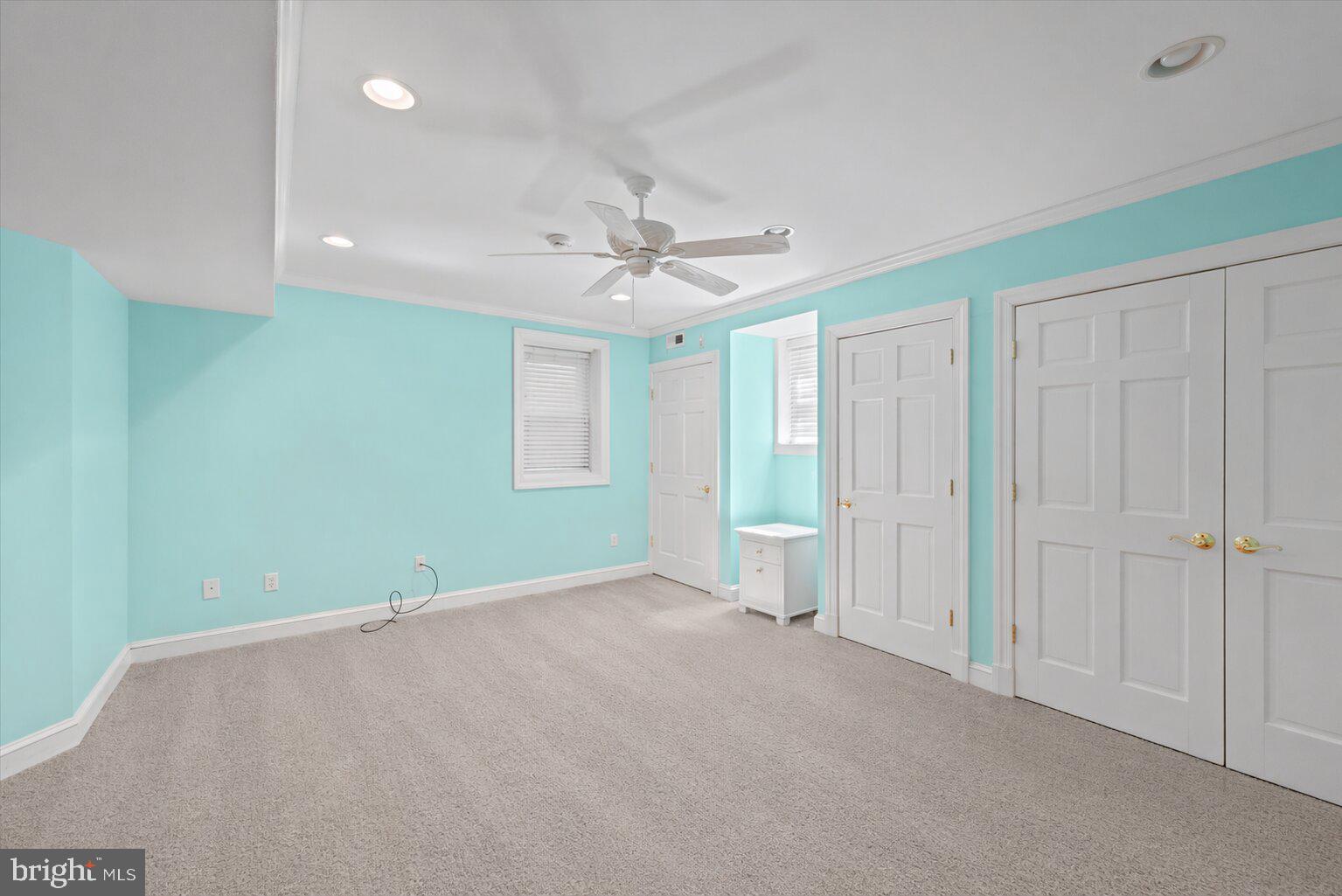 RIVER FALLS - Residential