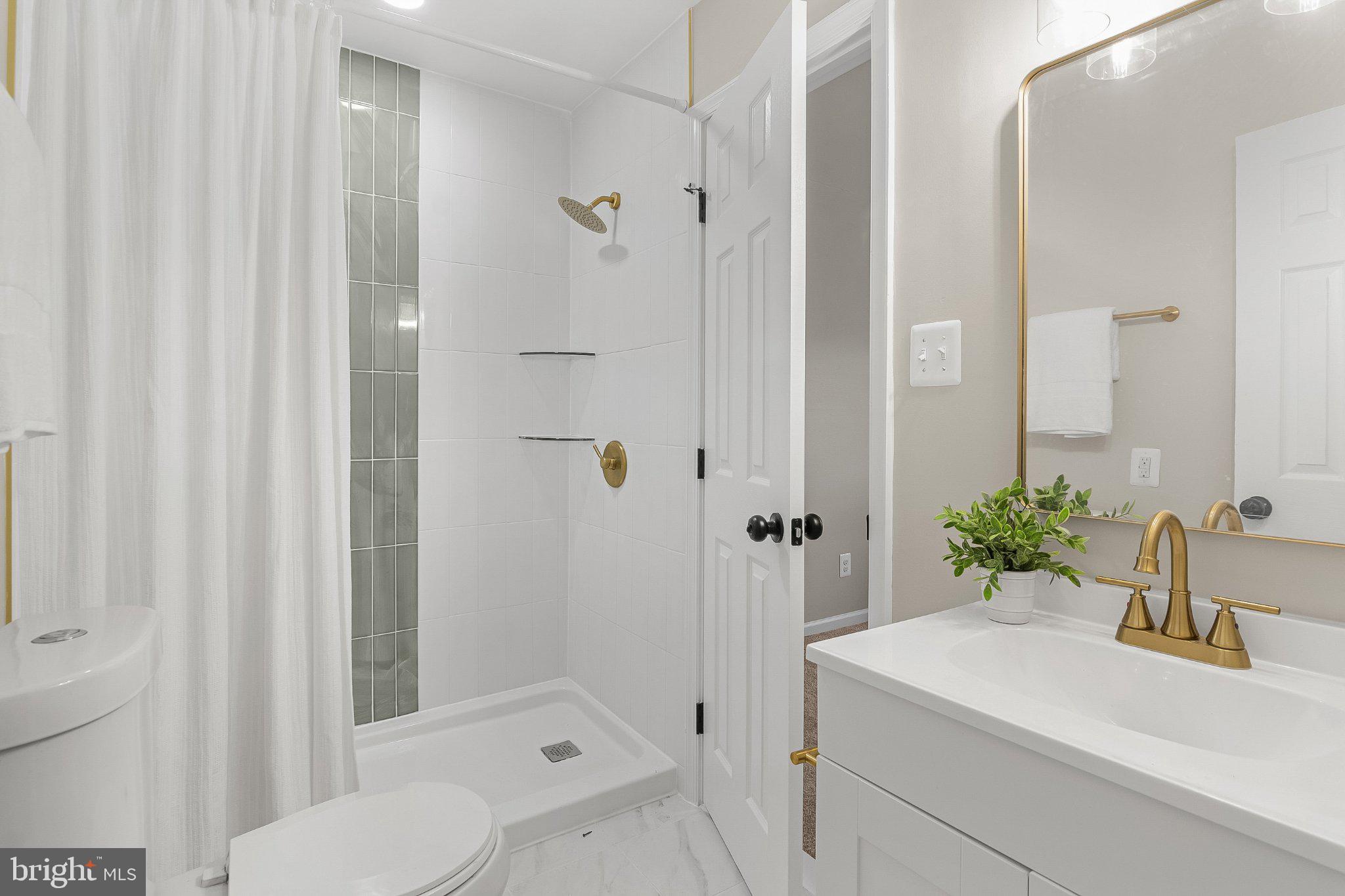 MAPLE RIDGE - Residential