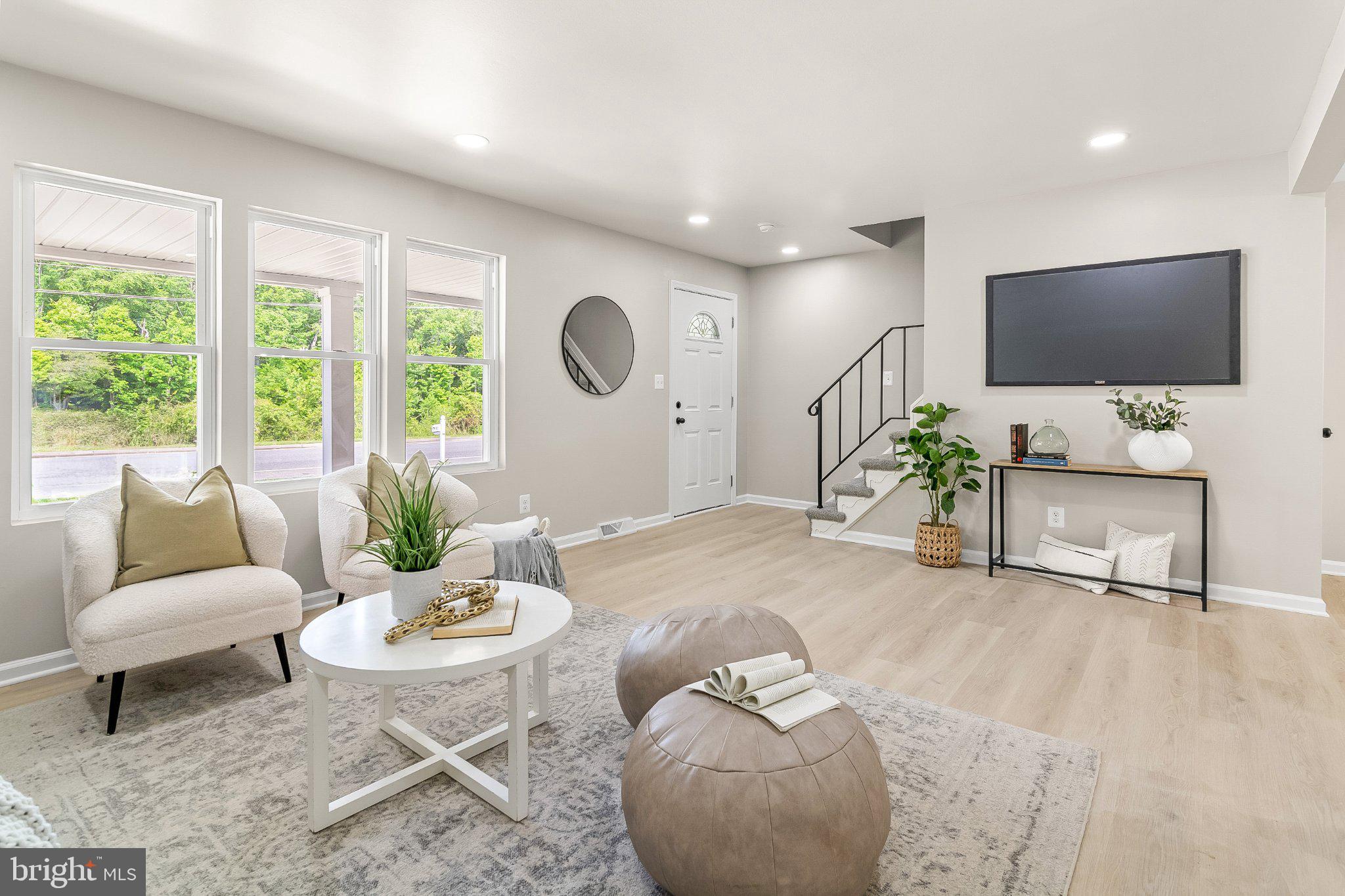 MAPLE RIDGE - Residential