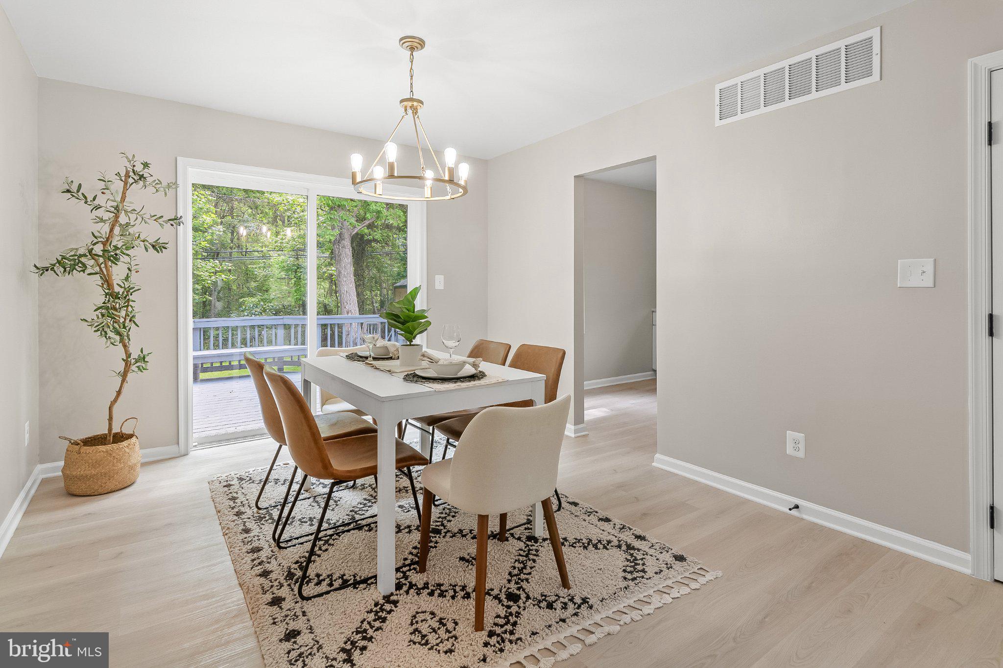 MAPLE RIDGE - Residential