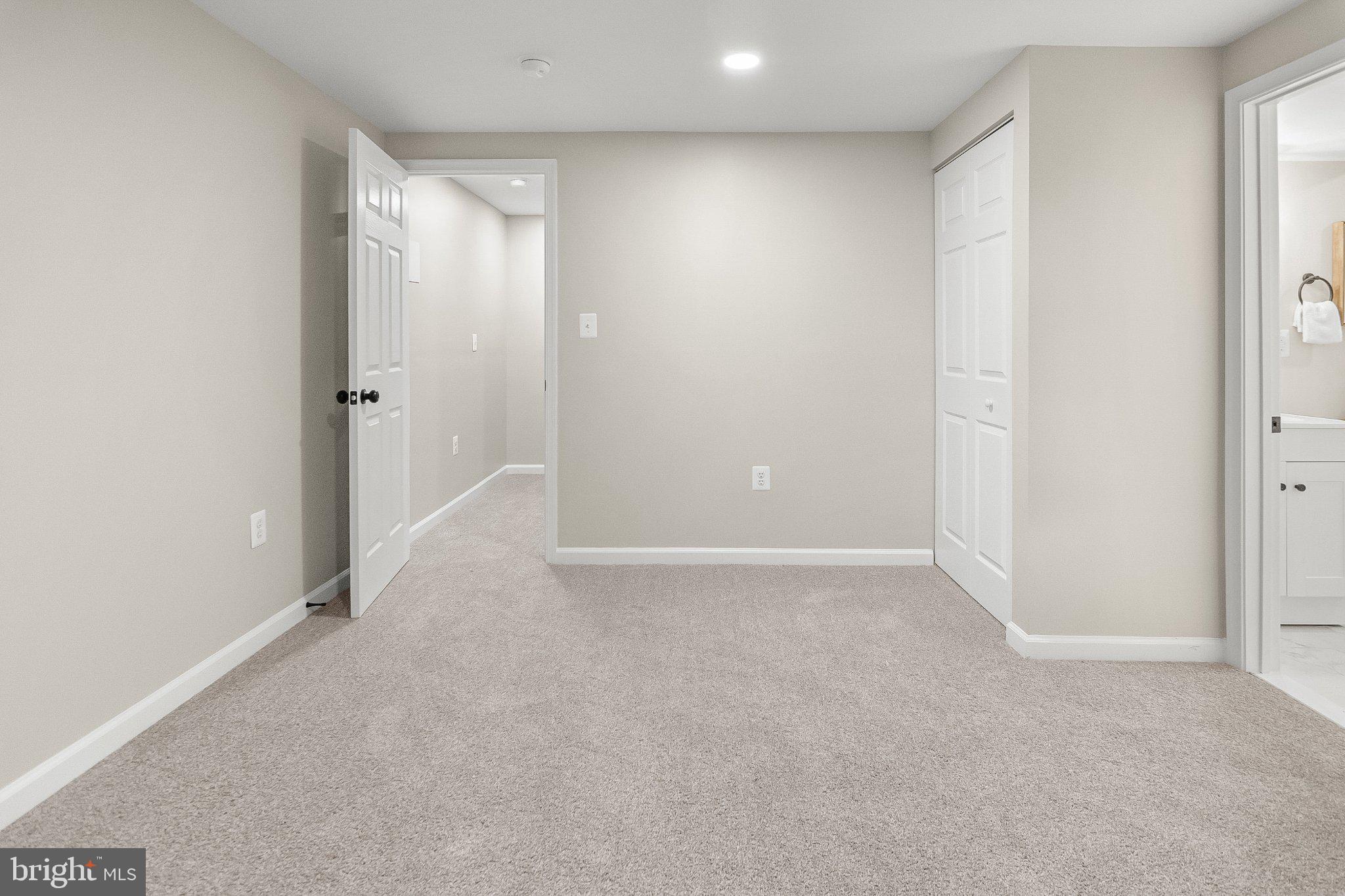 MAPLE RIDGE - Residential