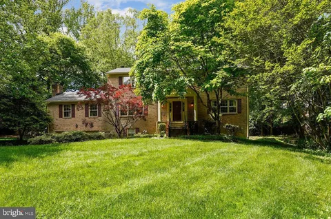 7621 Burford Drive, McLean, VA MLS: VAFX2228076