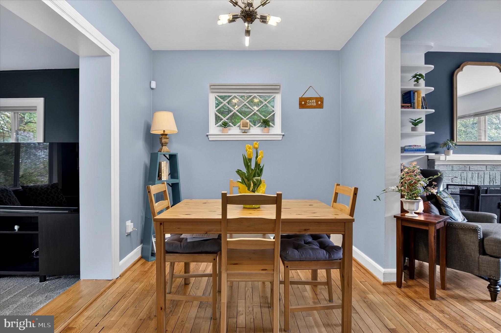 CAROLE HIGHLANDS - Residential