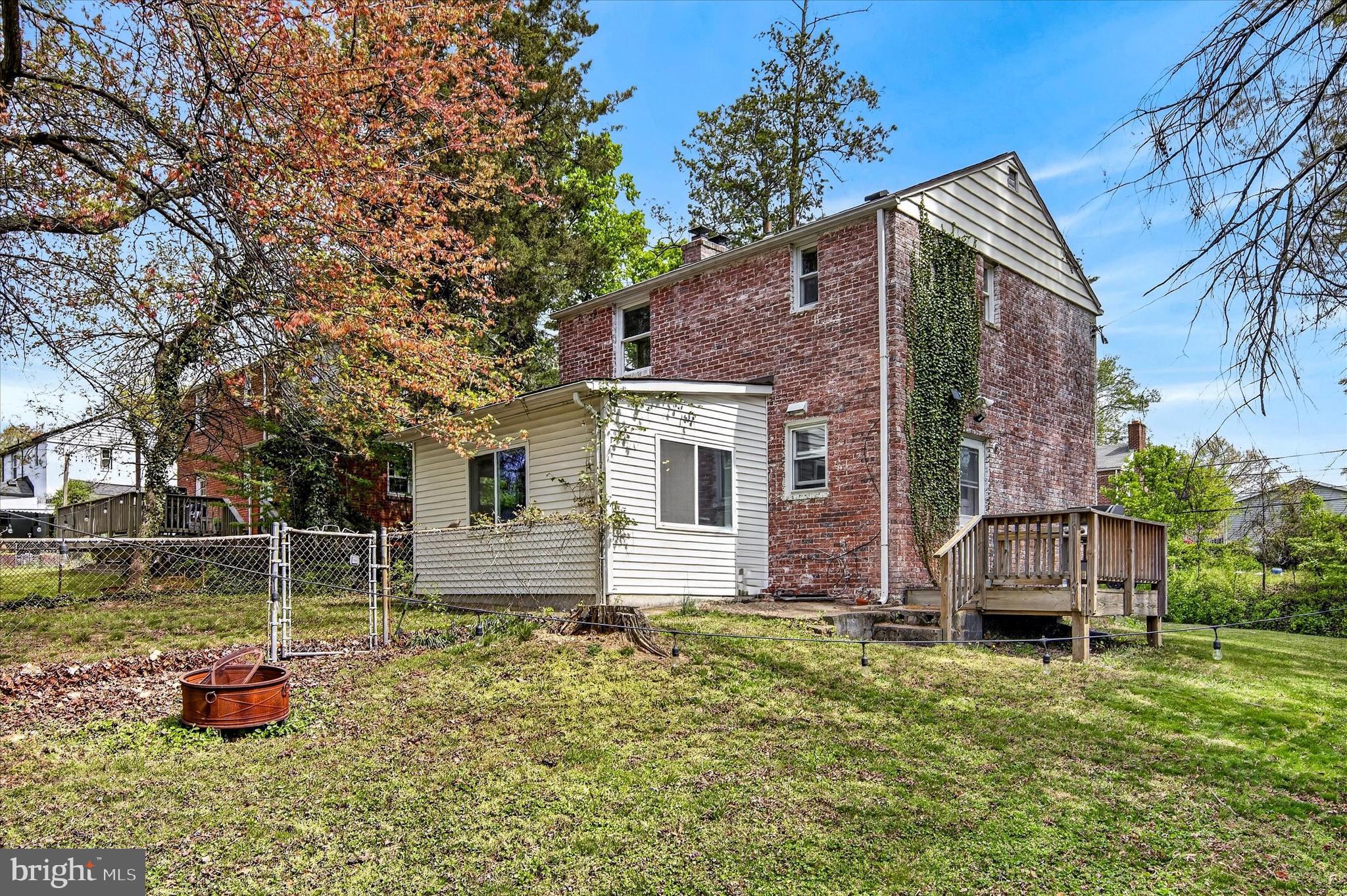 CAROLE HIGHLANDS - Residential