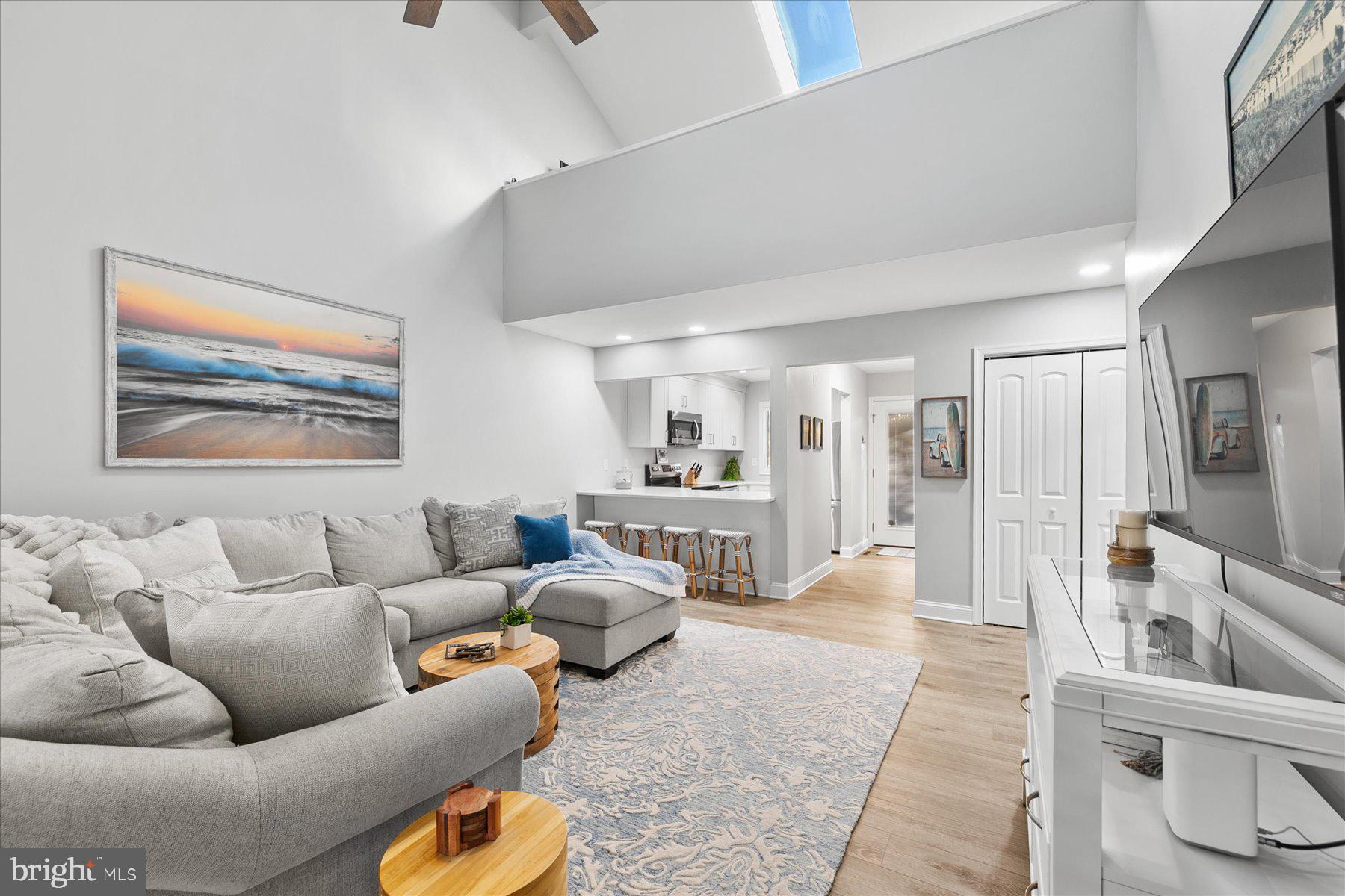 880 GARFIELD PARKWAY B