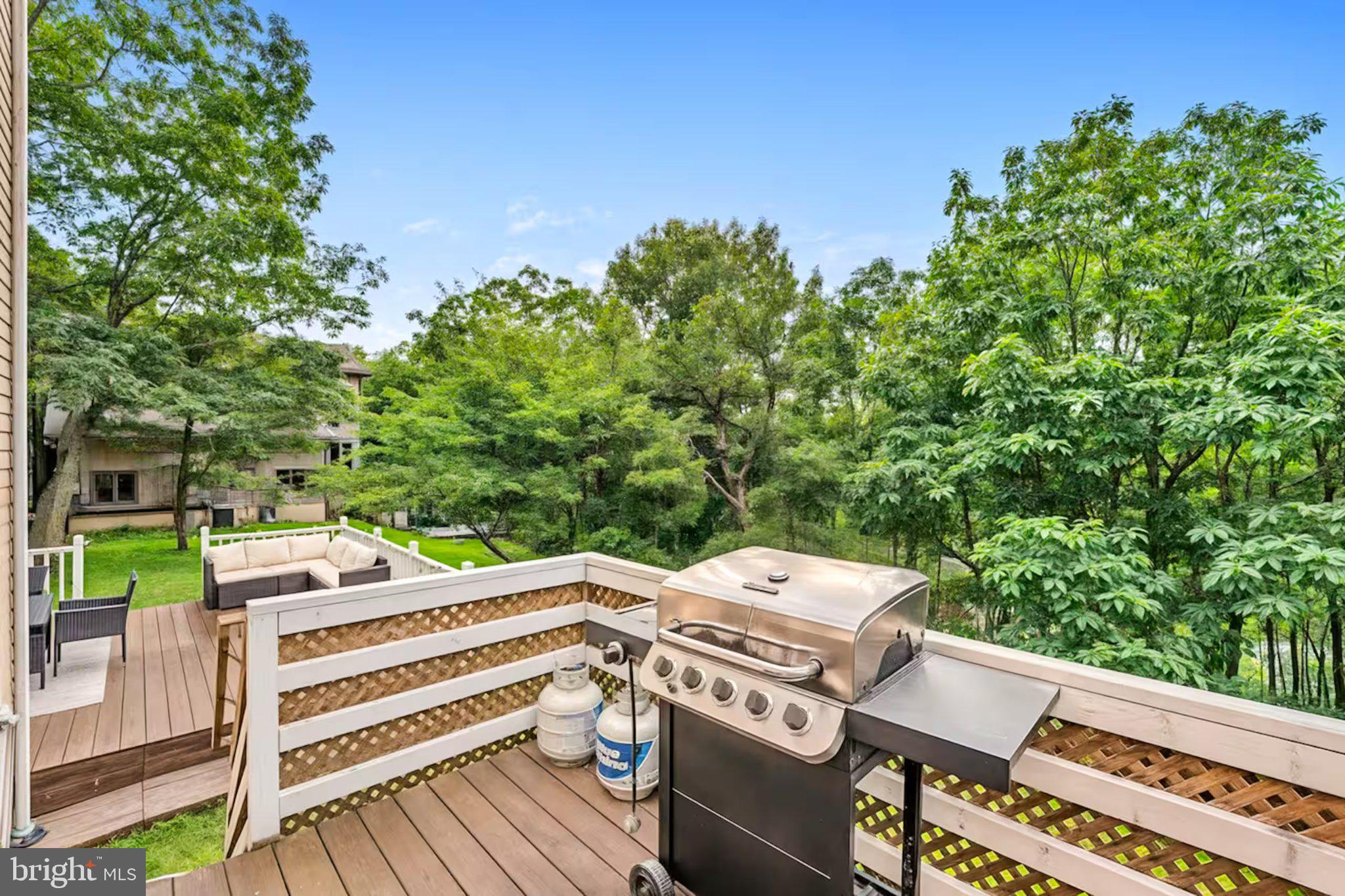 3334 STONEHENGE DRIVE