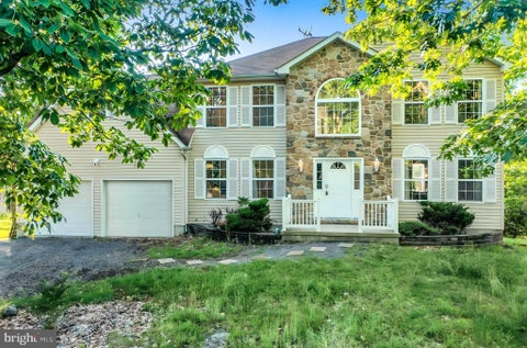Photo of 3334 Stonehenge Drive, EAST STROUDSBURG, PA 18301 (MLS # PAMR2007566)