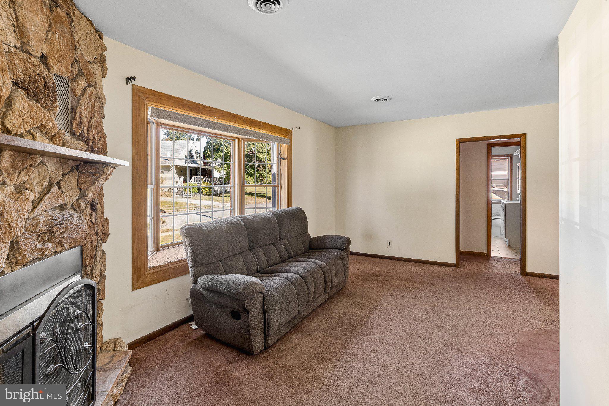 149 ALCYON BOULEVARD