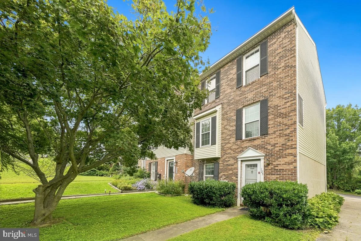 125 N Towne Court, Mount Airy, MD, 21771