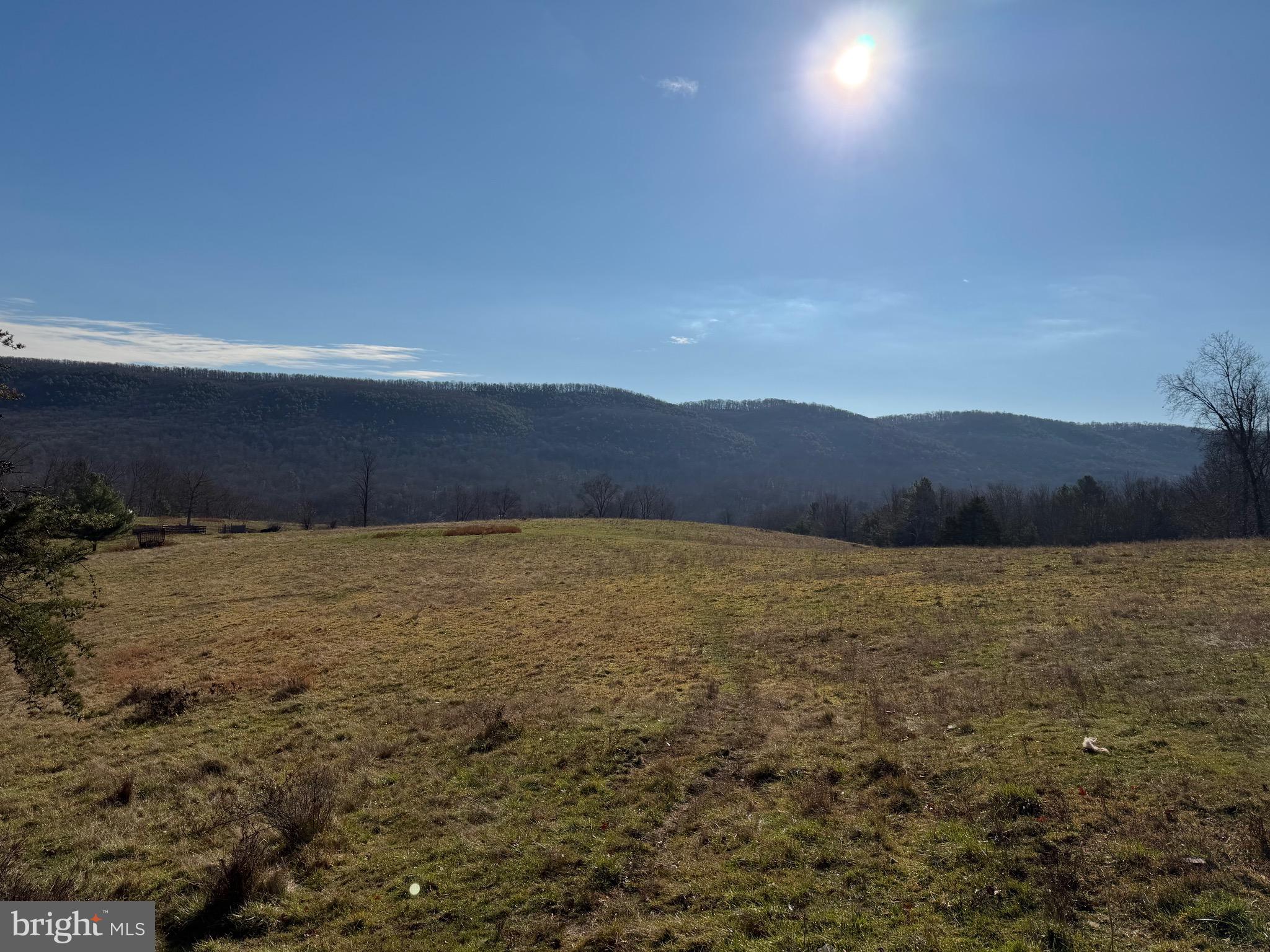 NONE UNRESTRICTED - Land