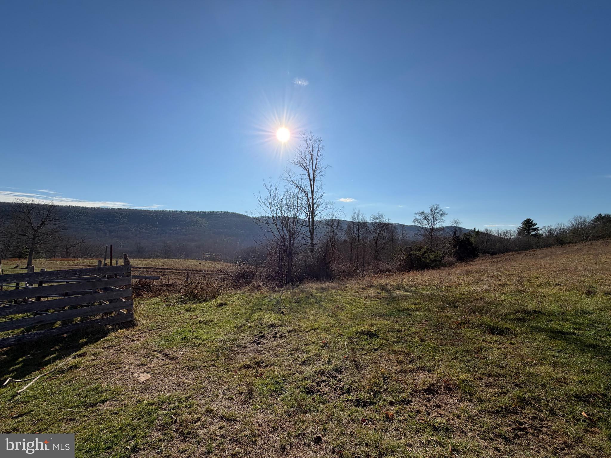 NONE UNRESTRICTED - Land