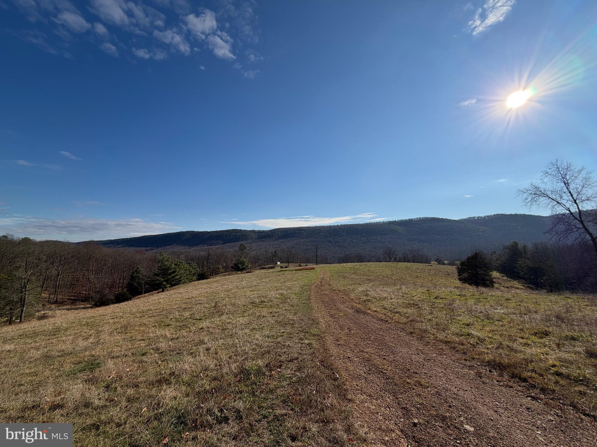 NONE UNRESTRICTED - Land